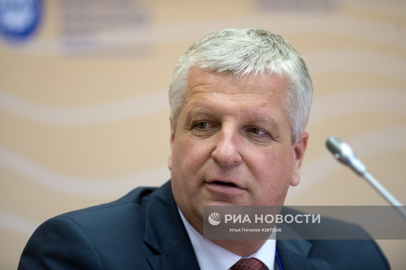 Церемония подписания соглашения между предприятием ПАО "РусГидро" и ...