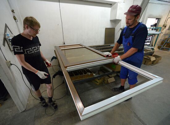 Работа компании по производству пластиковых окон