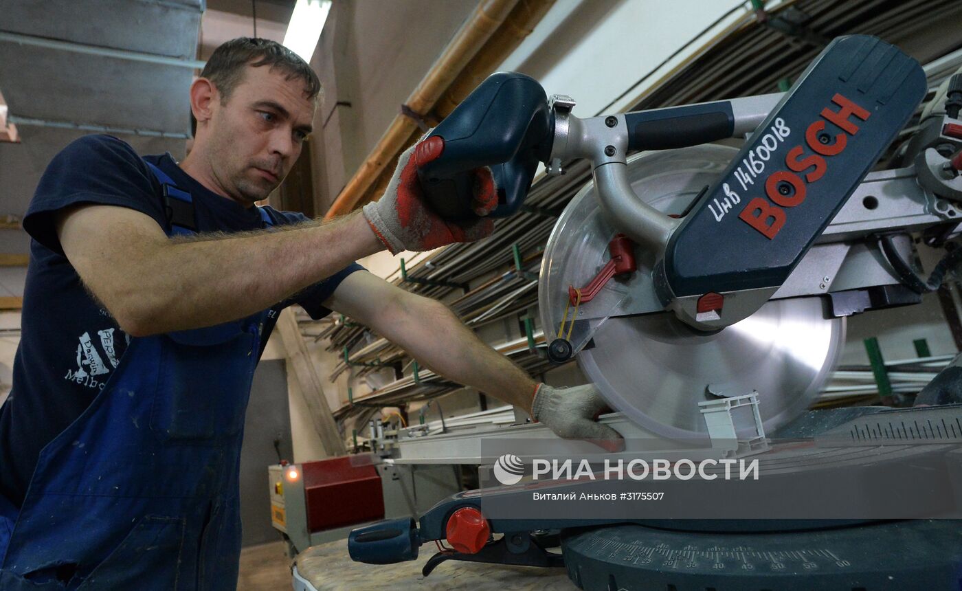 Работа компании по производству пластиковых окон