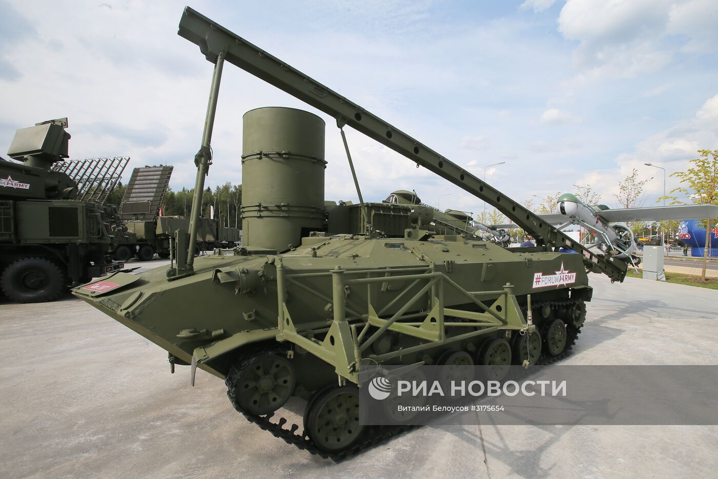 Открытие международного военно-технического форума "Армия-2017"