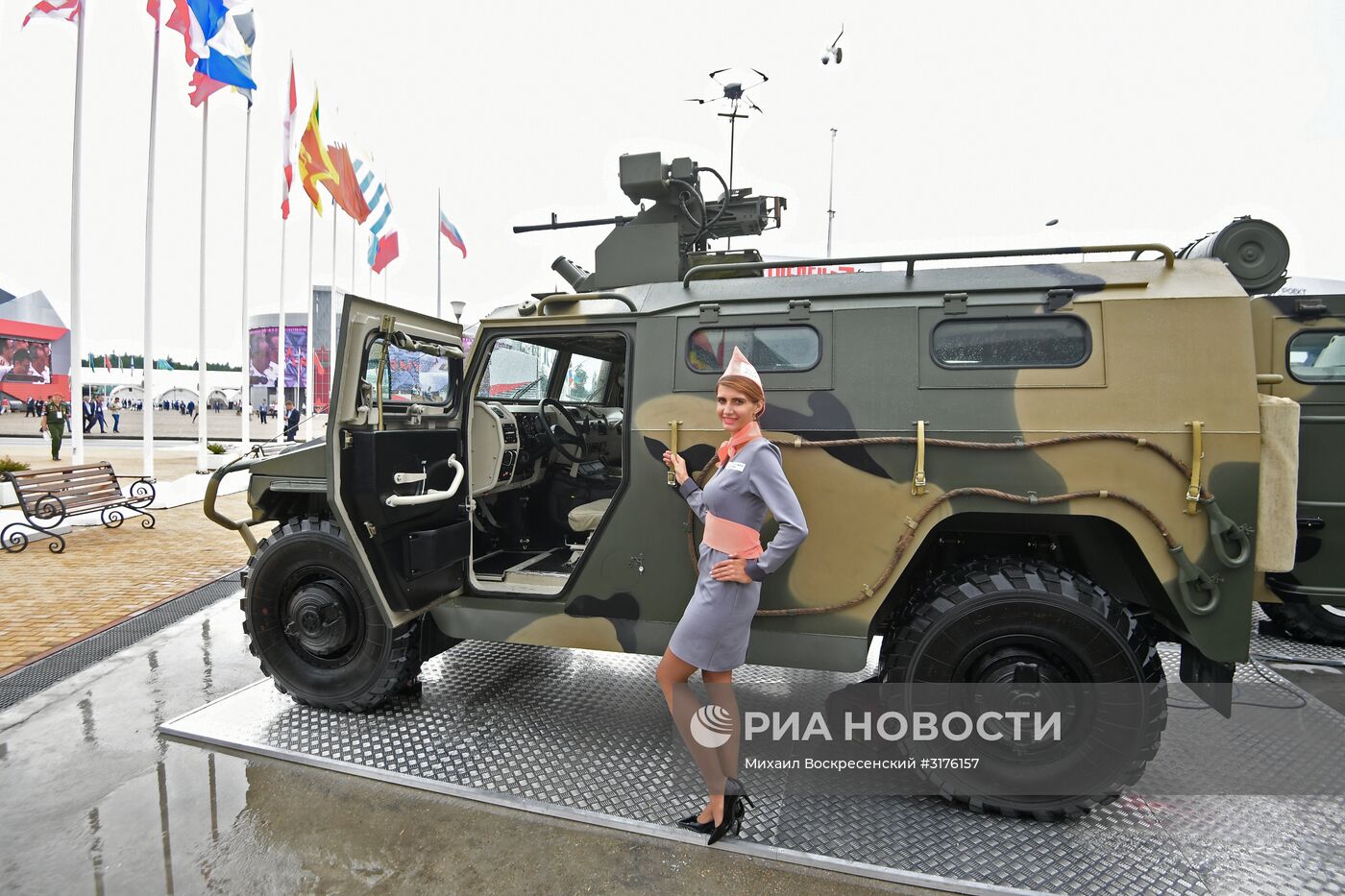 Международный военно-технический форум "Армия-2017". День второй