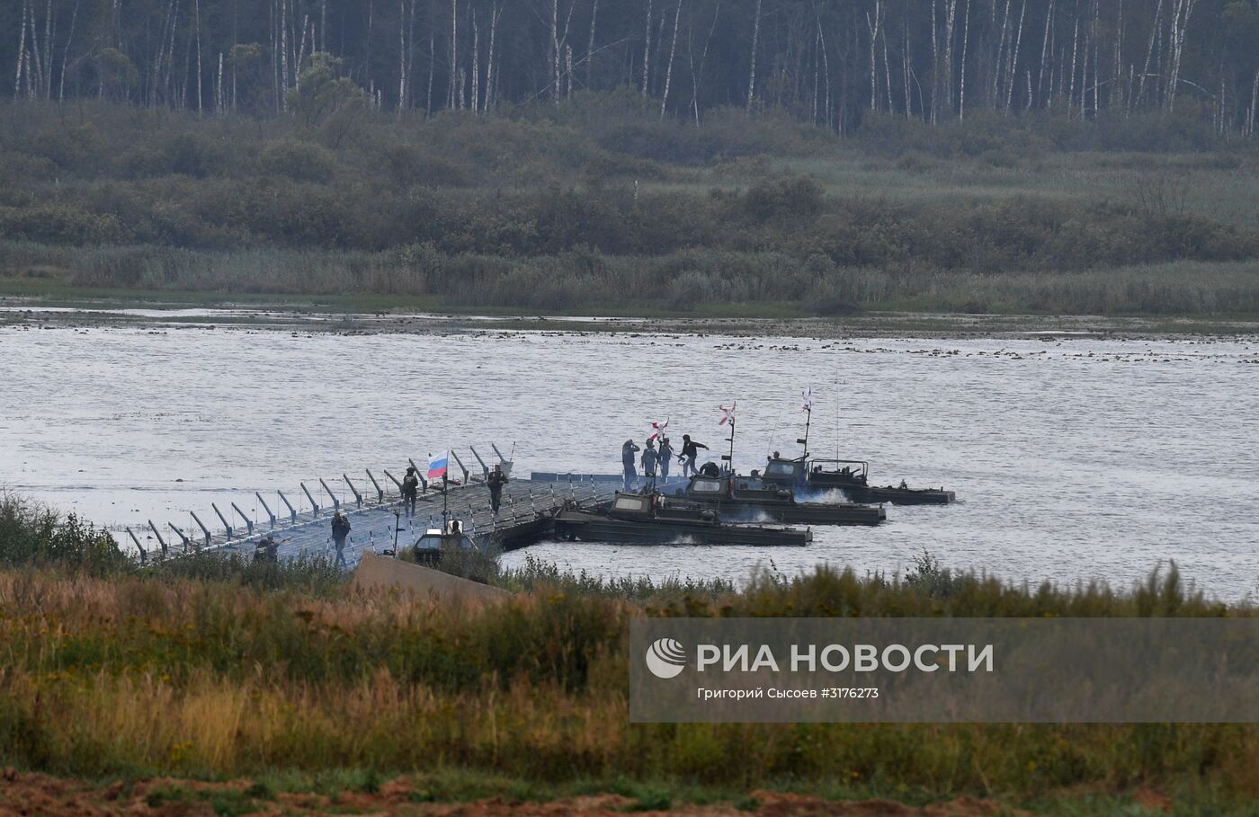 Международный военно-технический форум "Армия-2017". День второй