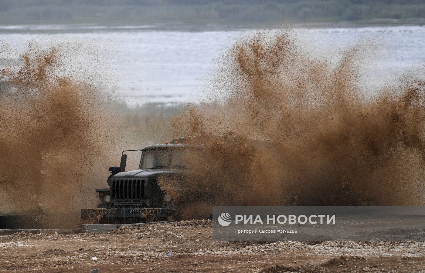 Международный военно-технический форум "Армия-2017". День второй