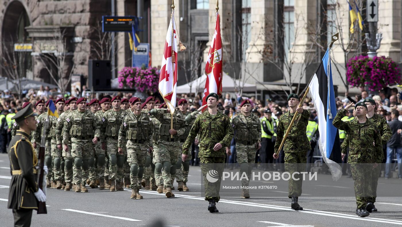 Парад в честь Дня независимости в Киеве