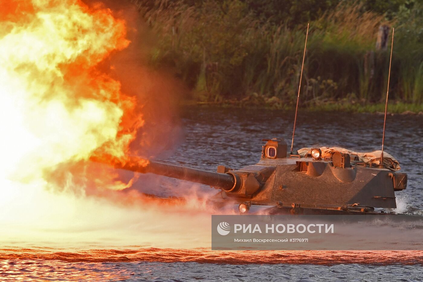 Международный военно-технический форум "Армия-2017". День третий