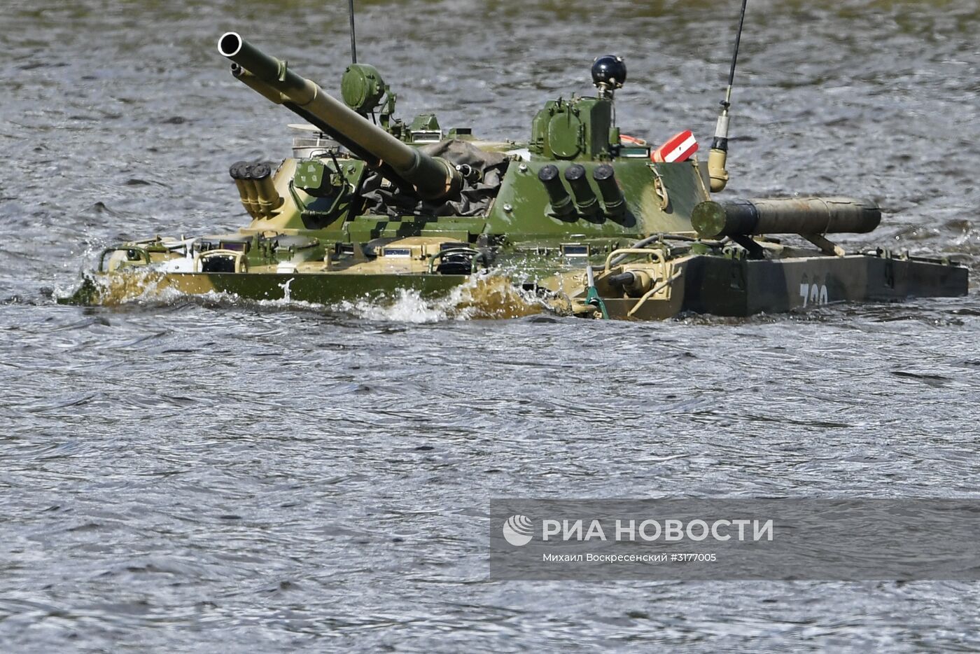 Международный военно-технический форум "Армия-2017". День третий