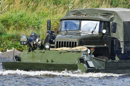 Международный военно-технический форум "Армия-2017". День третий