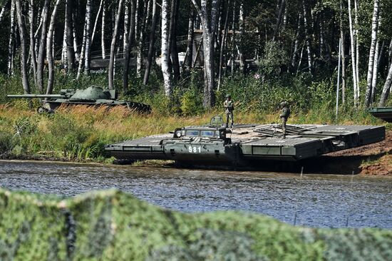 Международный военно-технический форум "Армия-2017". День третий