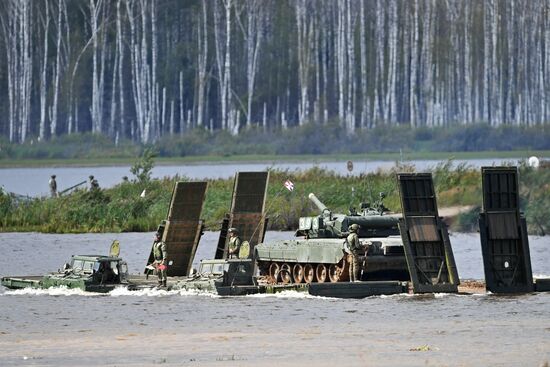 Международный военно-технический форум "Армия-2017". День третий