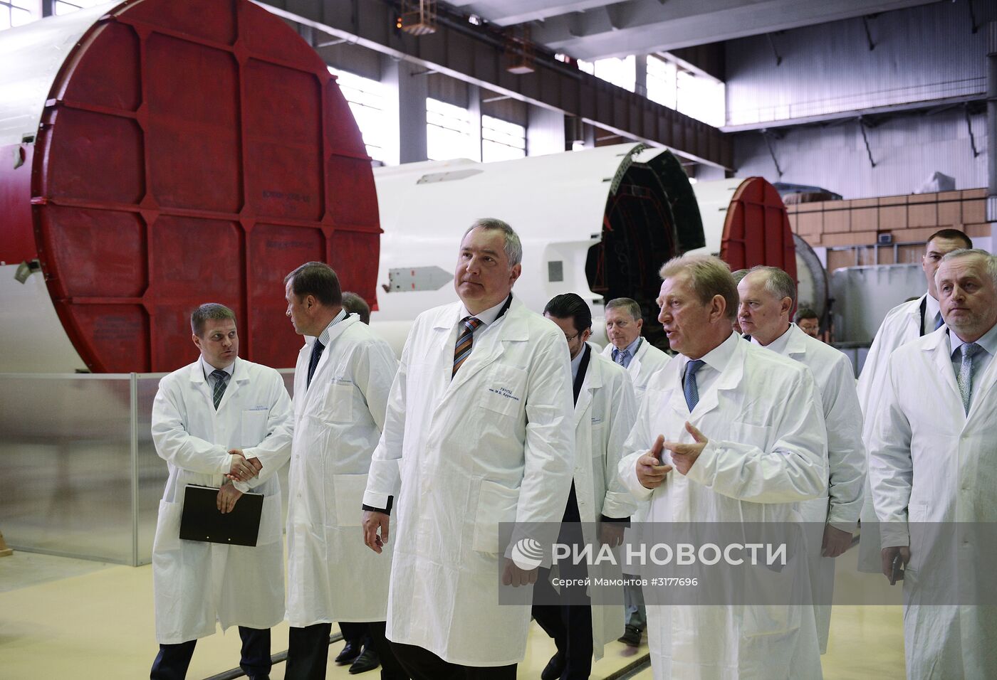 Вице-премьер РФ Д. Рогозин провел совещание в Центре им. М. В. Хруничева