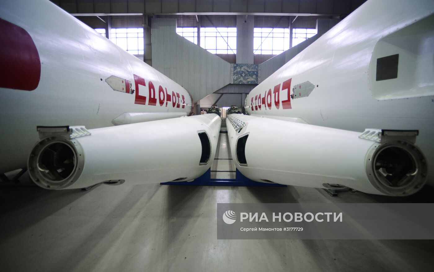 Вице-премьер РФ Д. Рогозин провел совещание в Центре им. М. В. Хруничева