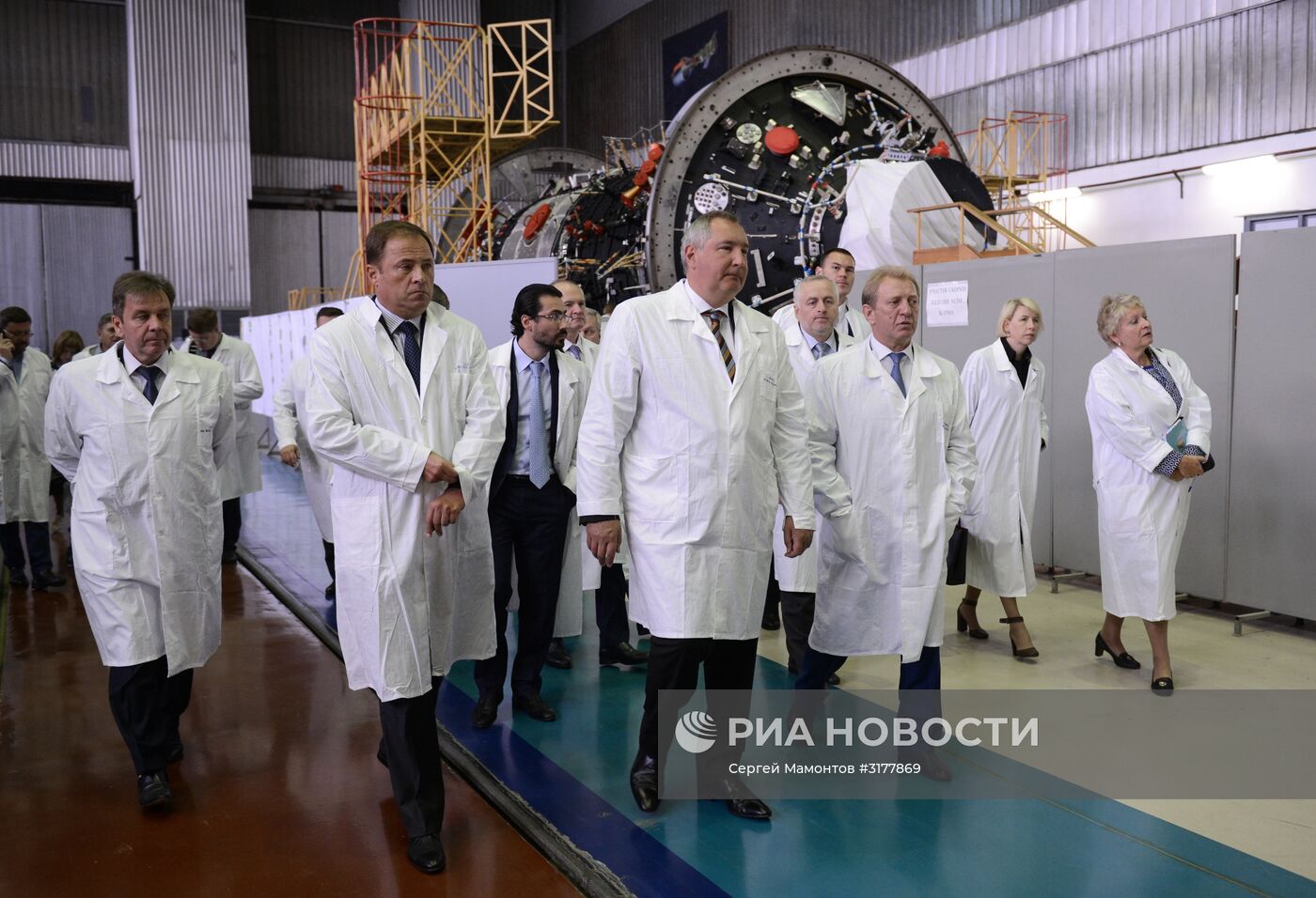 Вице-премьер РФ Д. Рогозин провел совещание в Центре им. М. В. Хруничева