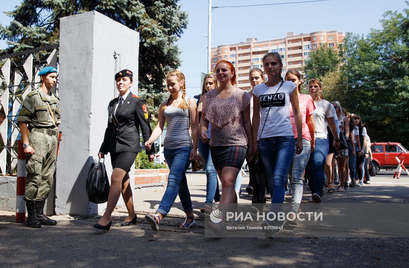 Набор девушек в Краснодарское авиационное училище для обучения по летной специальности