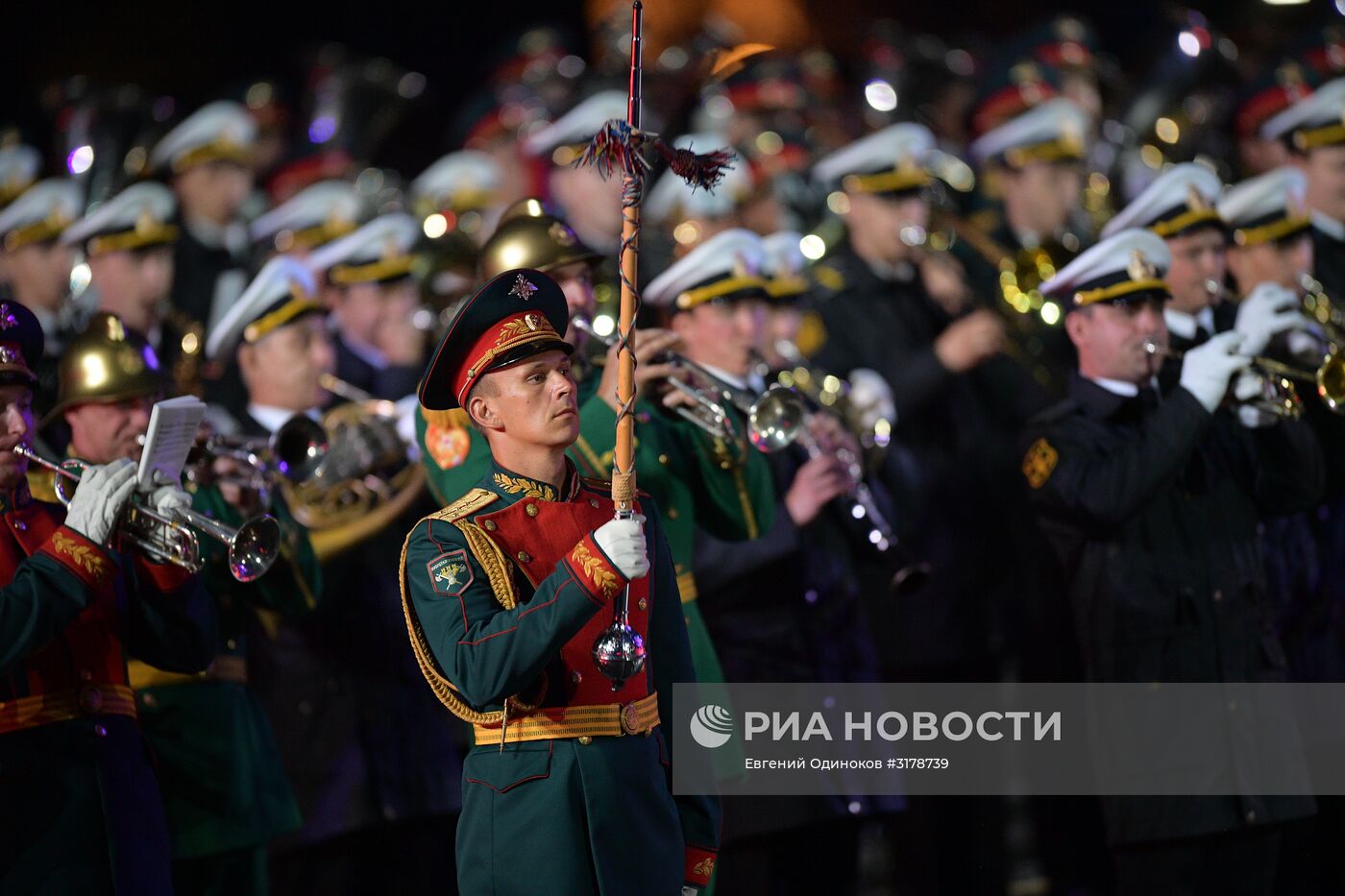 Церемония открытия X Международного военно-музыкального фестиваля "Спасская башня"