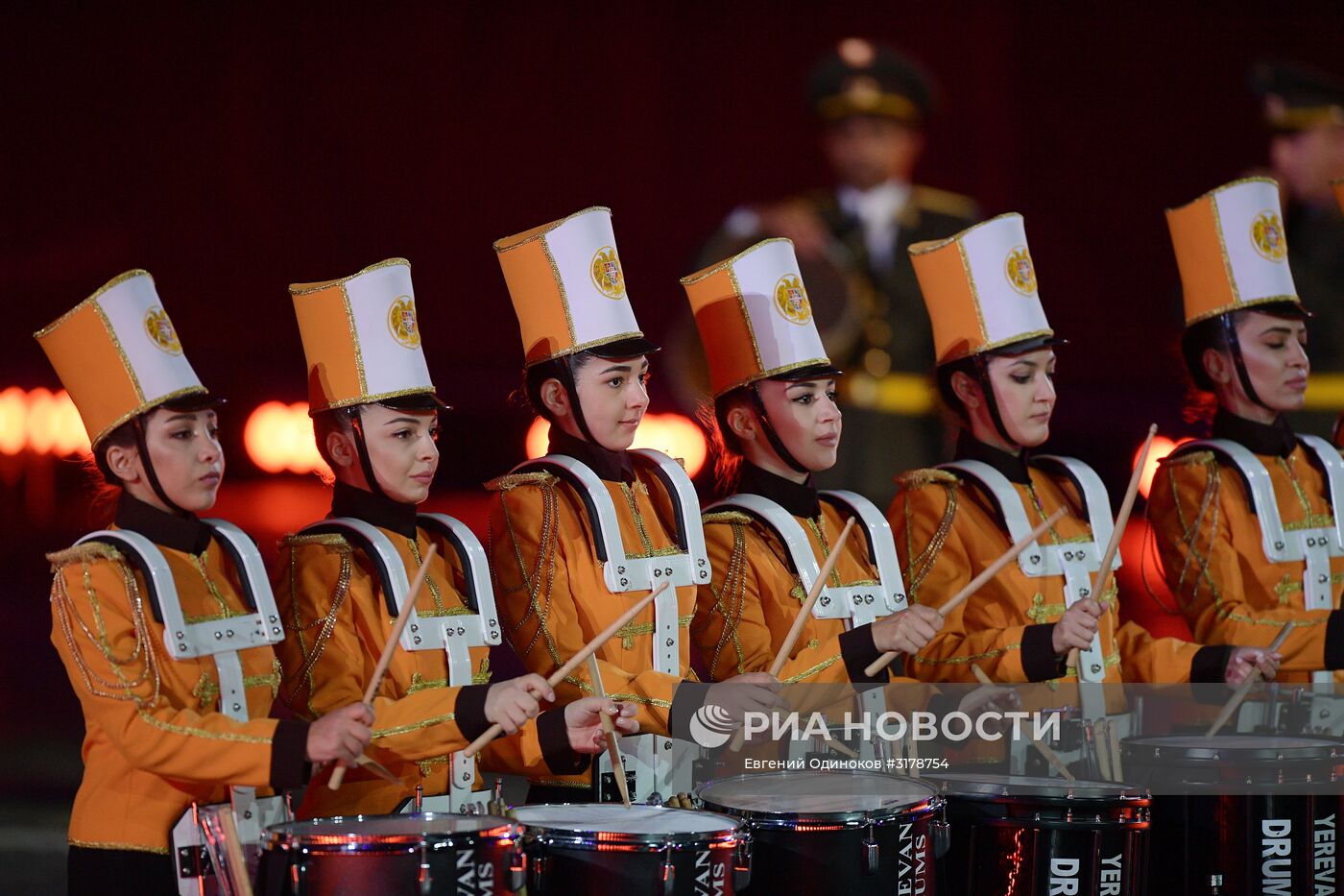 Церемония открытия X Международного военно-музыкального фестиваля "Спасская башня"