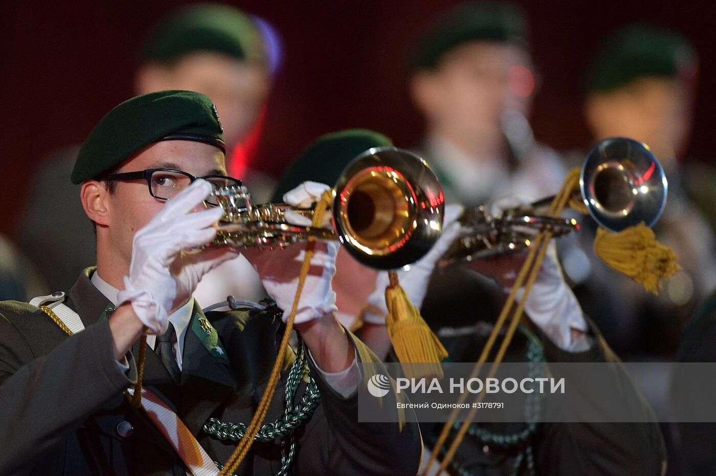 Церемония открытия X Международного военно-музыкального фестиваля "Спасская башня"