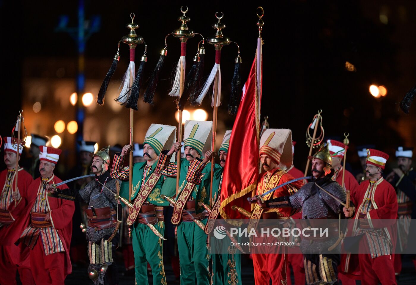 Церемония открытия X Международного военно-музыкального фестиваля "Спасская башня"