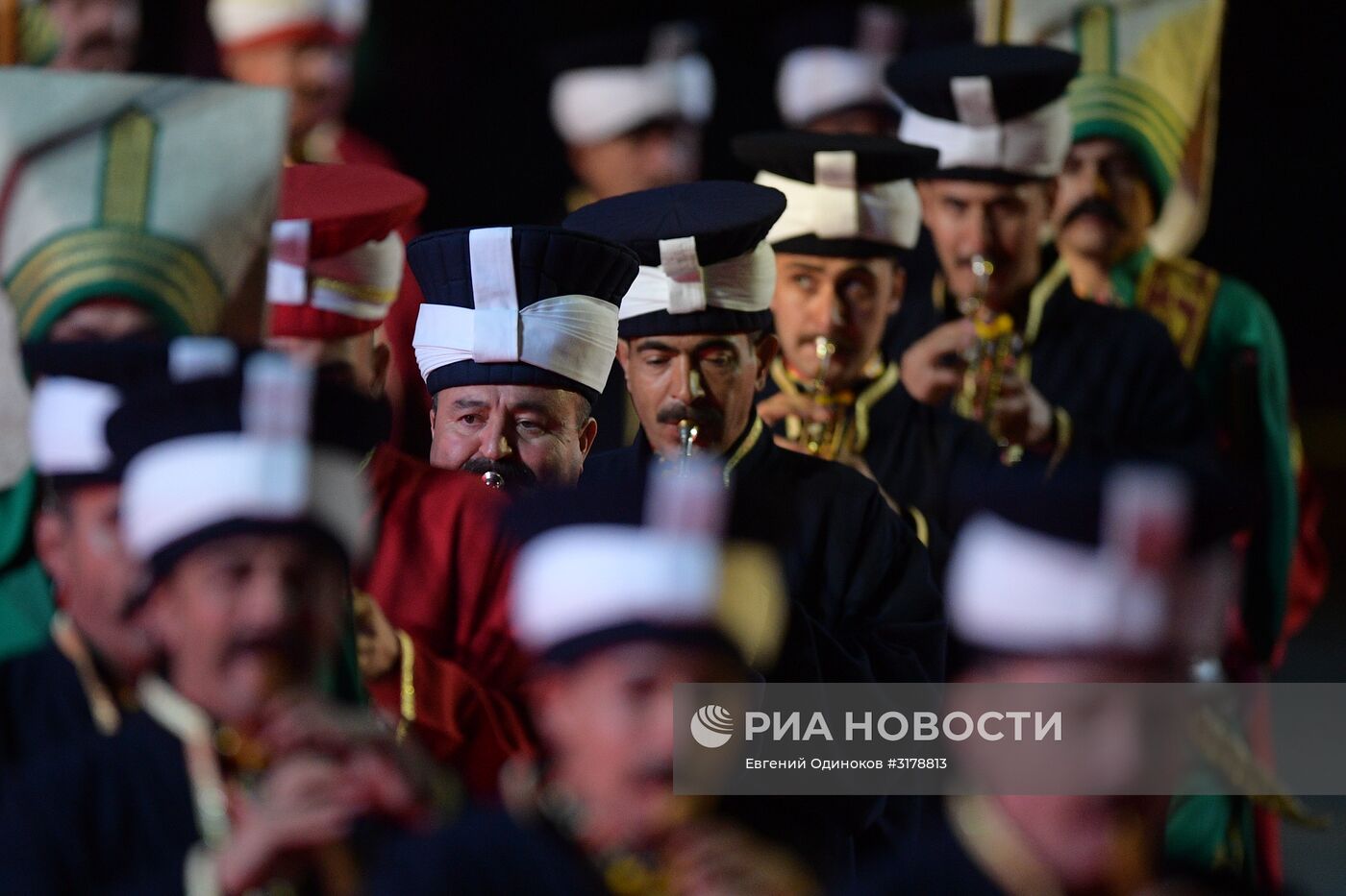Церемония открытия X Международного военно-музыкального фестиваля "Спасская башня"
