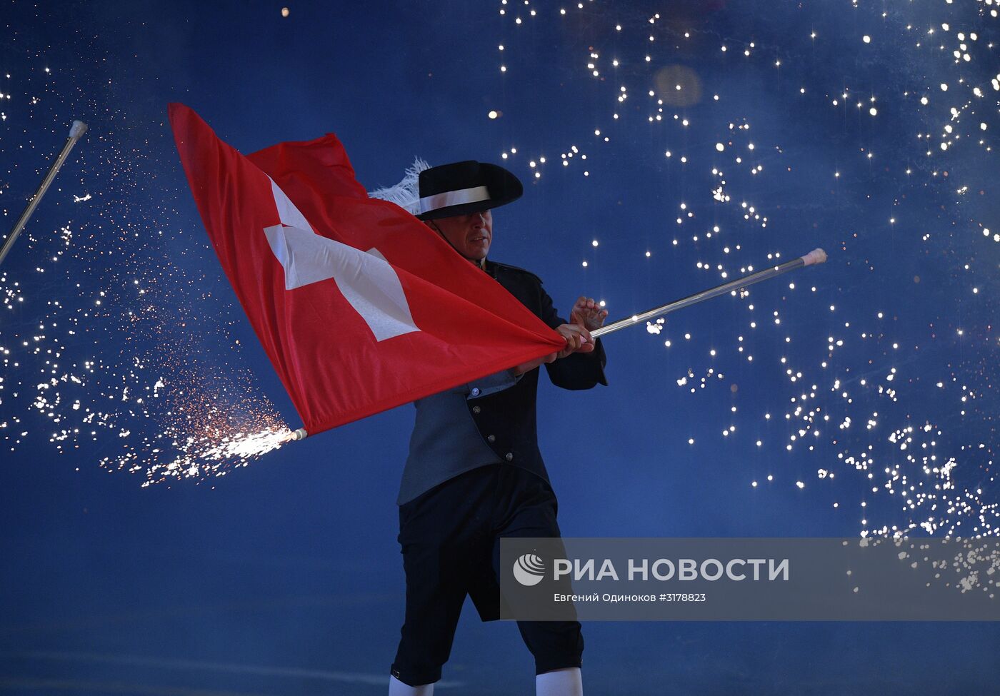 Церемония открытия X Международного военно-музыкального фестиваля "Спасская башня"