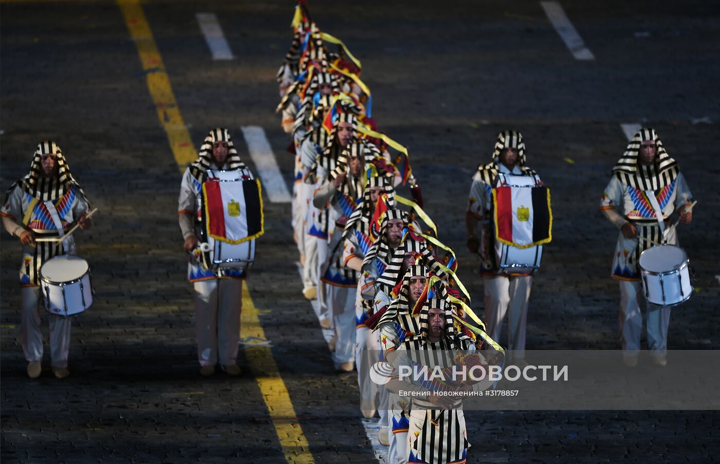 Церемония открытия X Международного военно-музыкального фестиваля "Спасская башня"