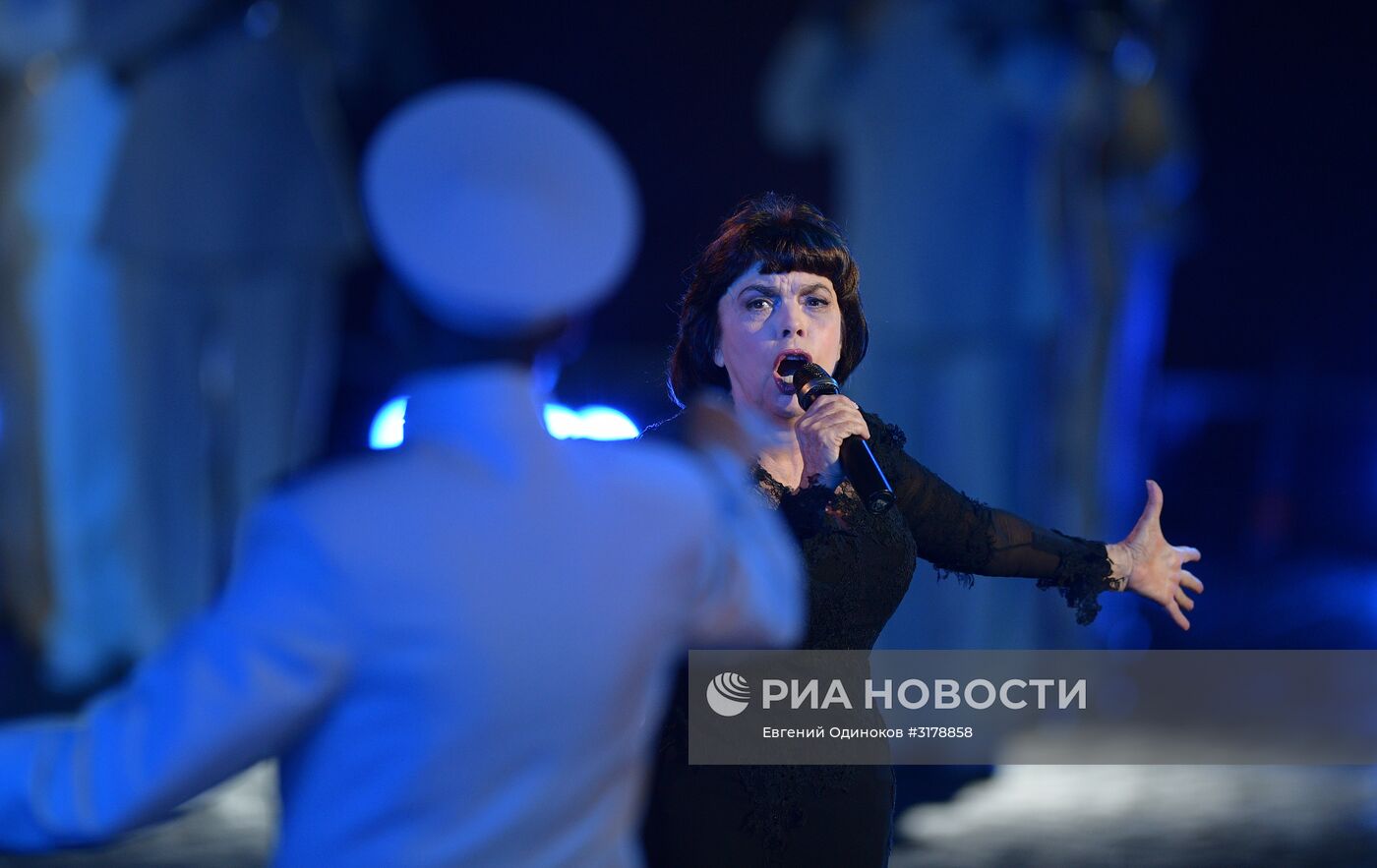 Церемония открытия X Международного военно-музыкального фестиваля "Спасская башня"