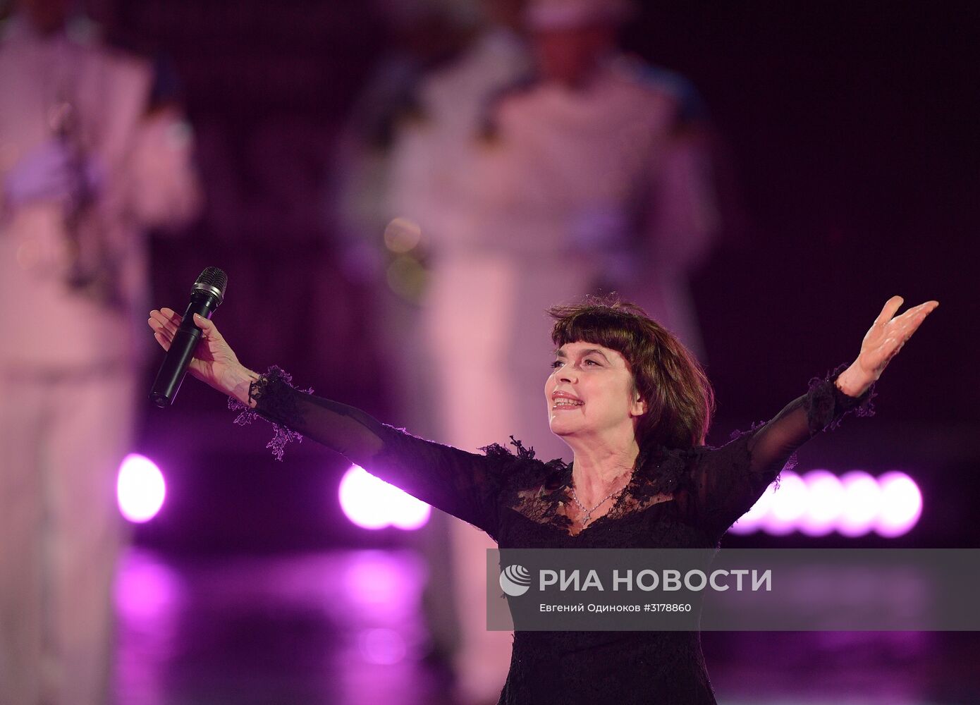 Церемония открытия X Международного военно-музыкального фестиваля "Спасская башня"