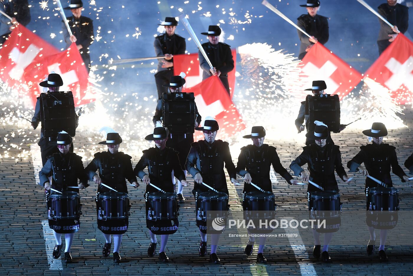 Церемония открытия X Международного военно-музыкального фестиваля "Спасская башня"