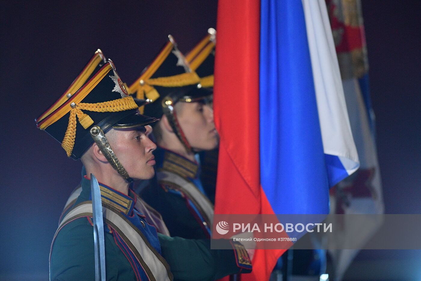 Церемония открытия X Международного военно-музыкального фестиваля "Спасская башня"