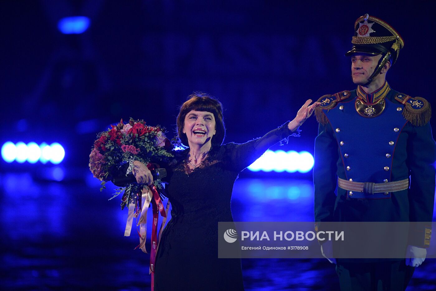 Церемония открытия X Международного военно-музыкального фестиваля "Спасская башня"