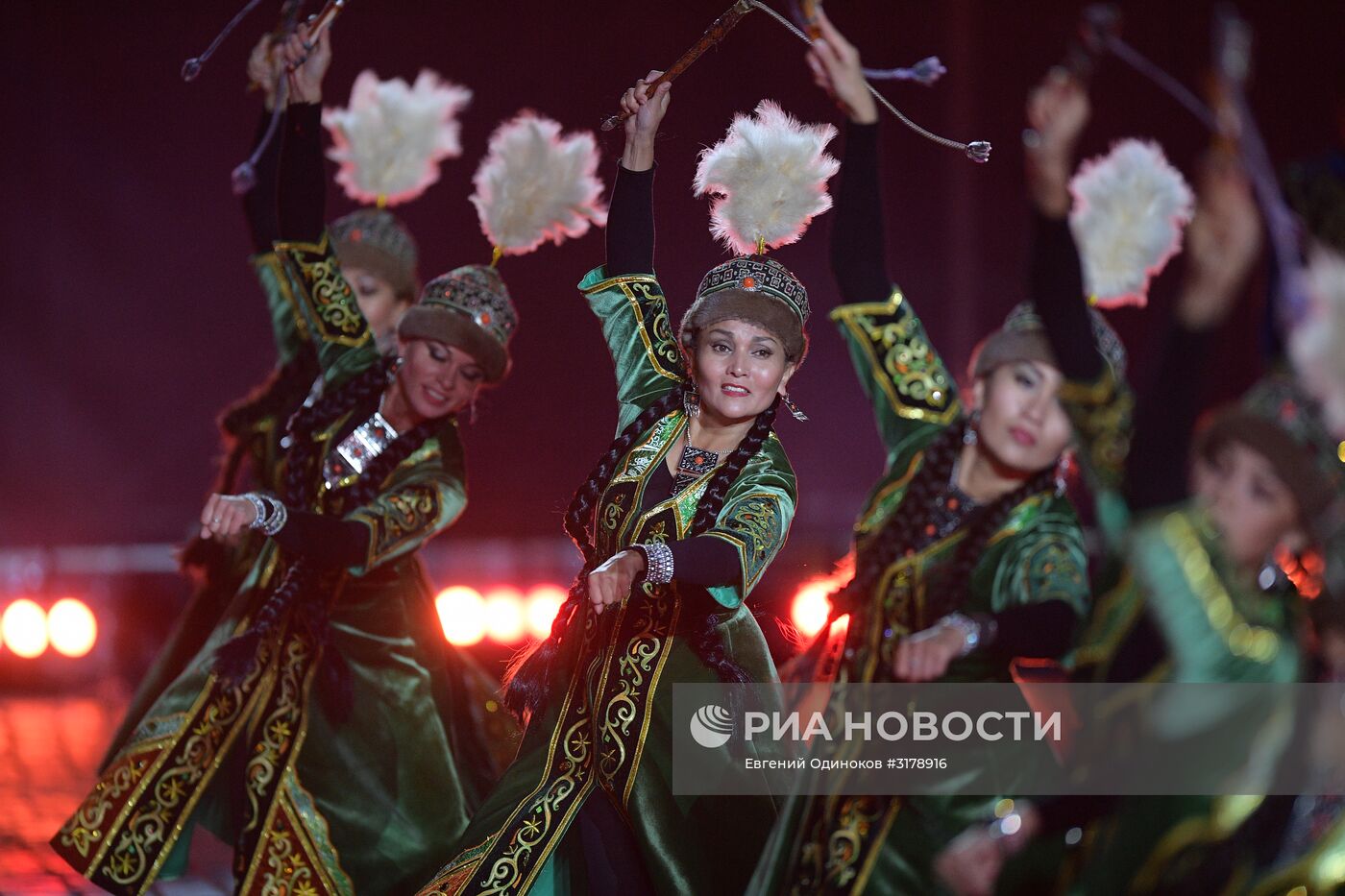 Церемония открытия X Международного военно-музыкального фестиваля "Спасская башня"