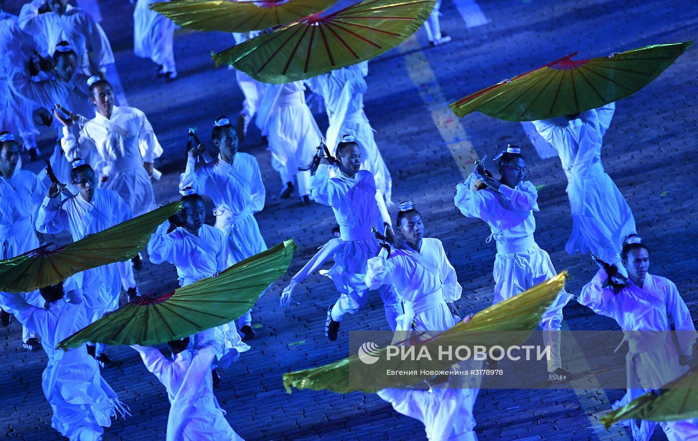 Церемония открытия X Международного военно-музыкального фестиваля "Спасская башня"