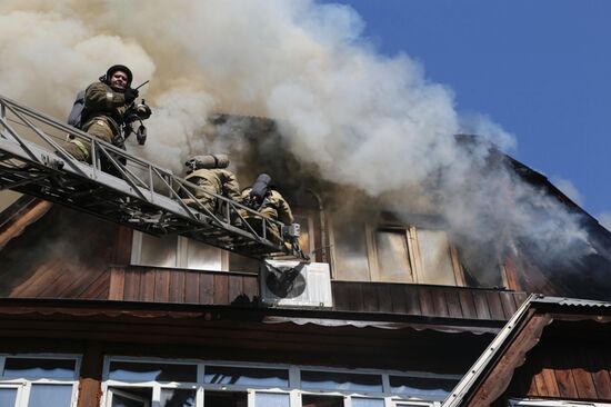 Пожар в частном доме престарелых в Красноярске
