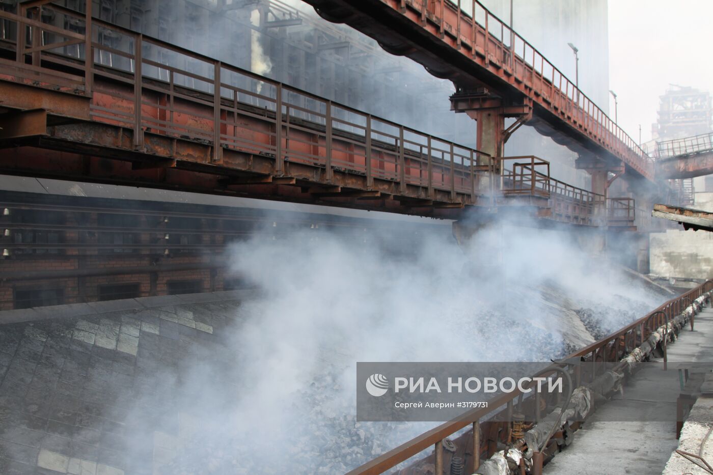 Ясиновский коксохимический завод в Макеевке Донецкой области