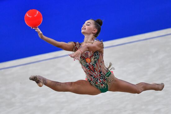 Художественная гимнастика. Чемпионат мира. Первый день