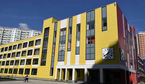 Самая большая в России школа открыта в Москве