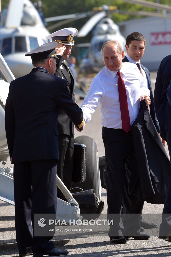 Рабочая поездка президента РФ В. Путина в Ярославскую область