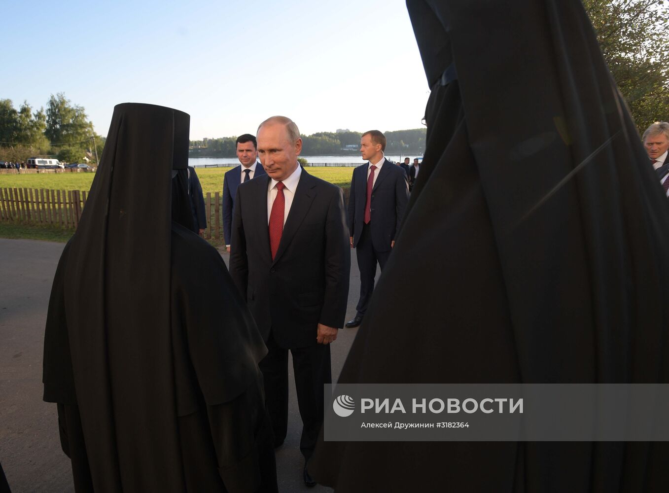 Рабочая поездка президента РФ В. Путина в Ярославскую область