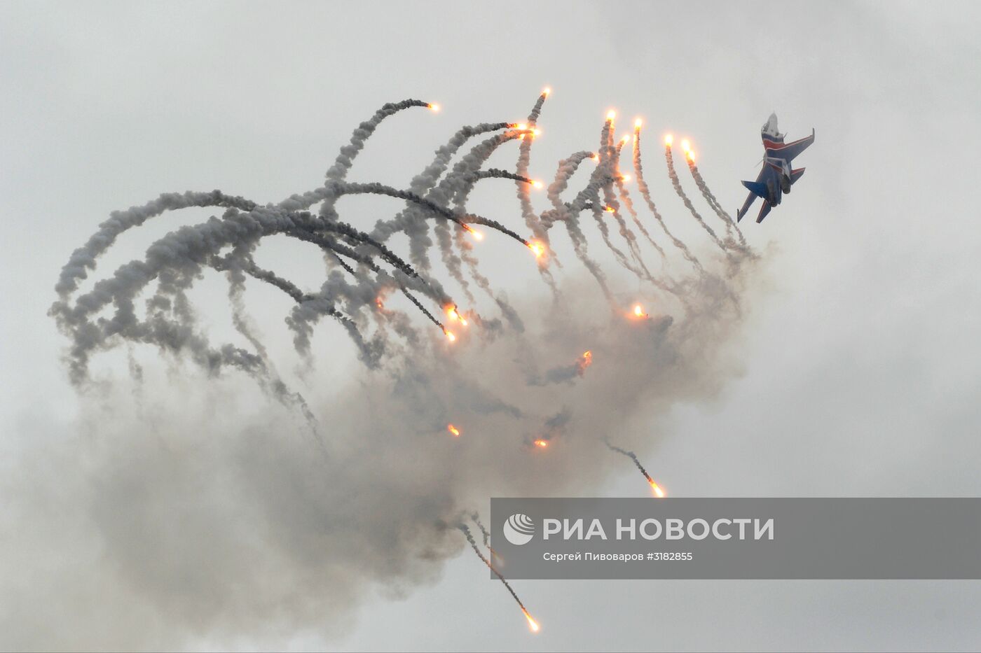 Авиационно-спортивный праздник на военном аэродроме в Ростове-на-Дону