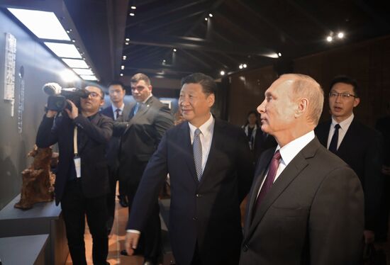 Визит президента РФ В. Путина в Китай