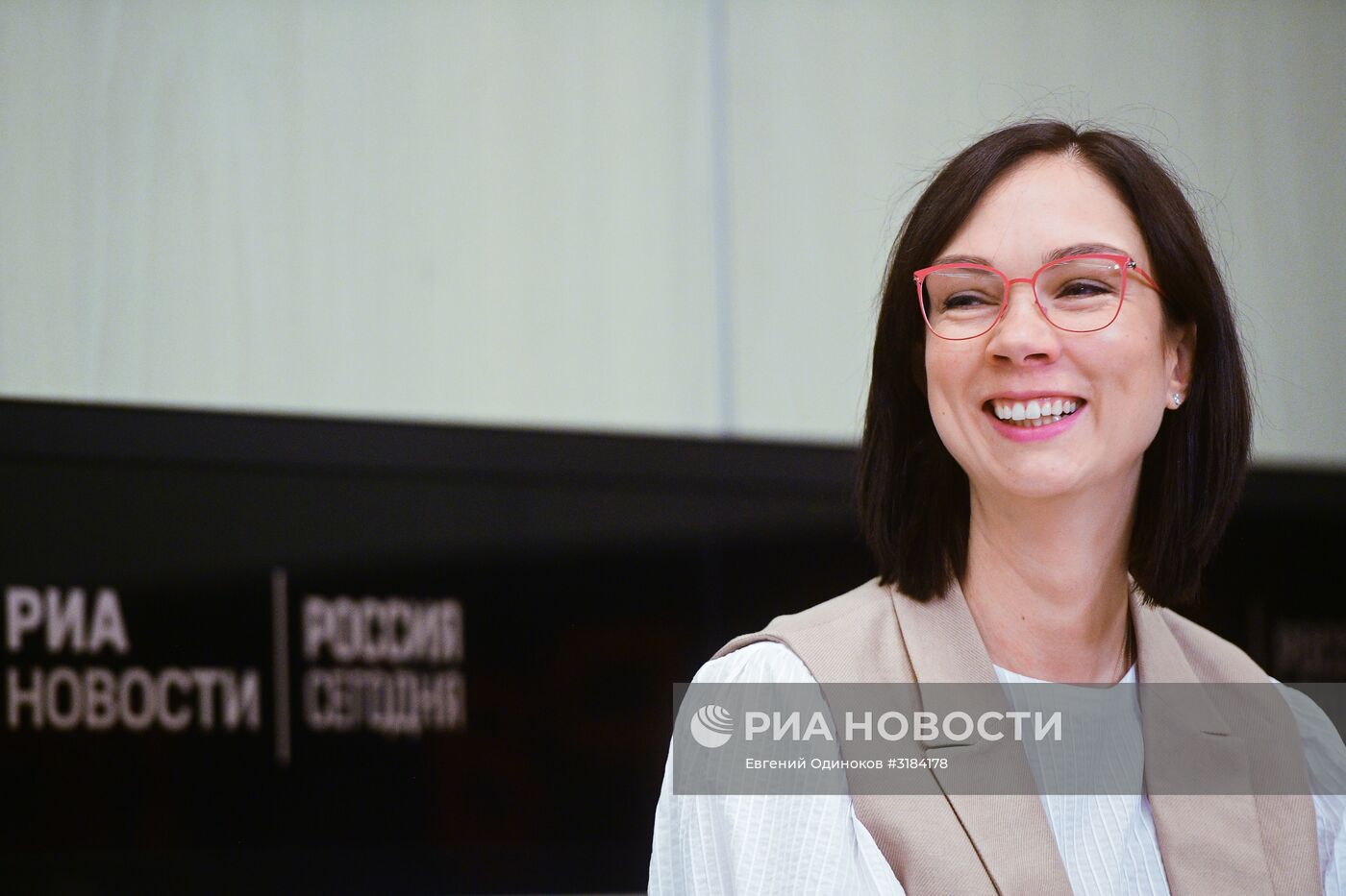 Презентация книги Екатерины Гамовой "Game Over. Волейбол продолжается"