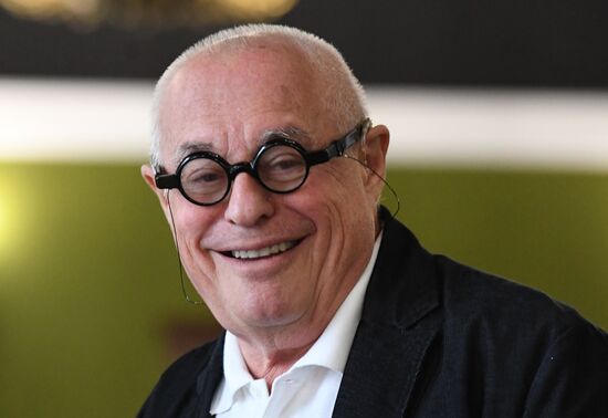 Сбор труппы театра "У Никитских ворот"