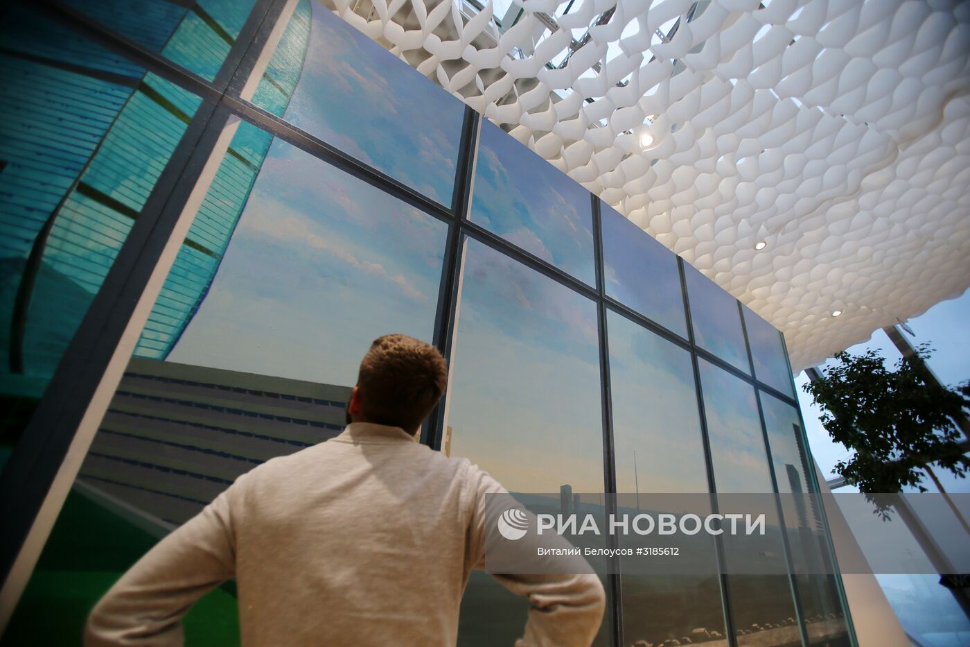 Открытие восьмого сезона выставки Lexus Hybrid Art