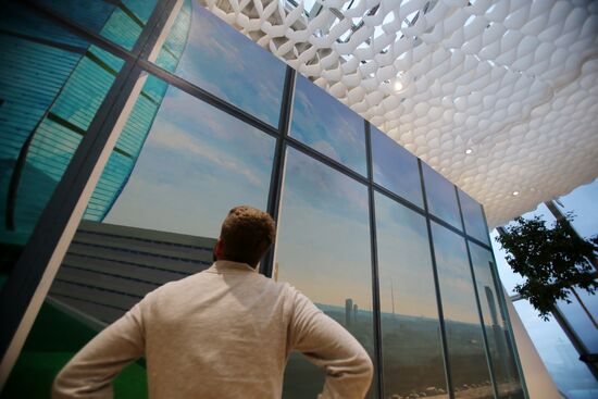 Открытие восьмого сезона выставки Lexus Hybrid Art