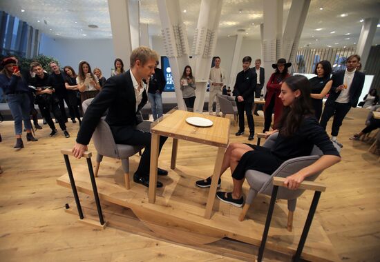 Открытие восьмого сезона выставки Lexus Hybrid Art