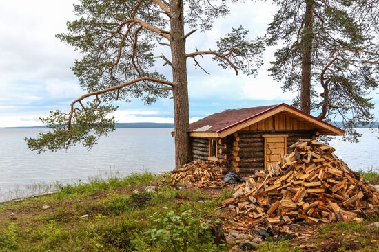 Онежское озеро в Карелии