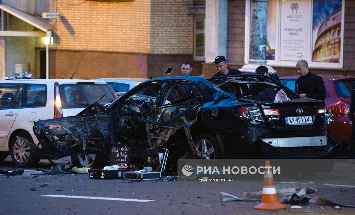 Автомобиль взорвался в центре Киева