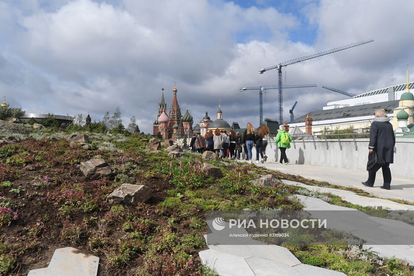 Парк Зарядье церкви