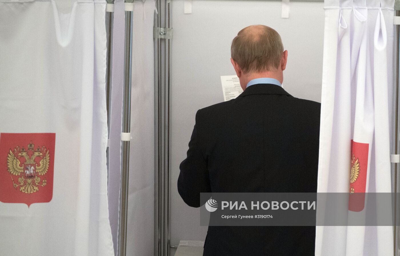 Президент РФ В. Путин на выборах в единый день голосования