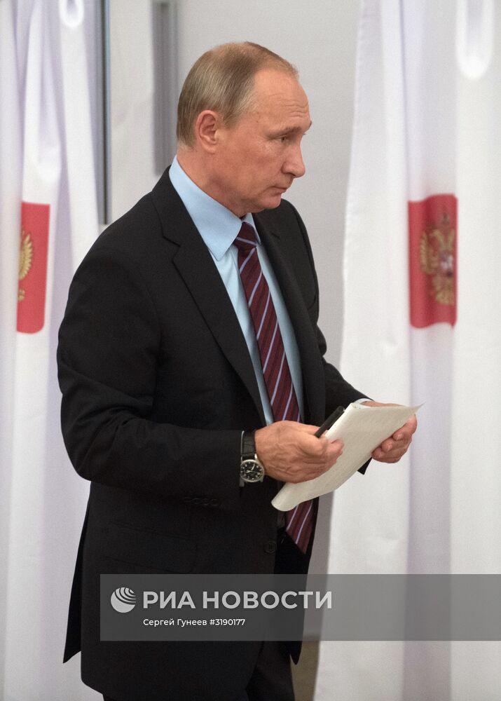 Президент РФ В. Путин на выборах в единый день голосования