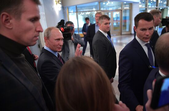 Президент РФ В. Путин на выборах в единый день голосования